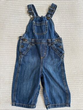 Old Navy Kids Denim Overalls - Blue in Size 12-18 M